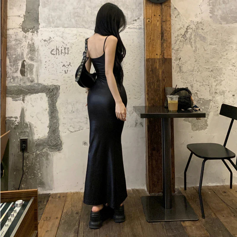 Territory Korean Solid Color Casual Elegant Sling Dress Women 2024 Summer New Streetwear Off-shoulder Sexy Slim Mid-length Dress