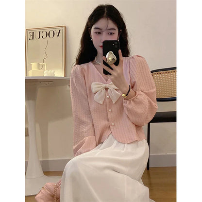 Territory S-3Xl Elegant Bow Shirts Women Sweet Pink Puff Long Sleeve Blouses Korean Fashion White V Neck Pearl Buttons Crop Tops New