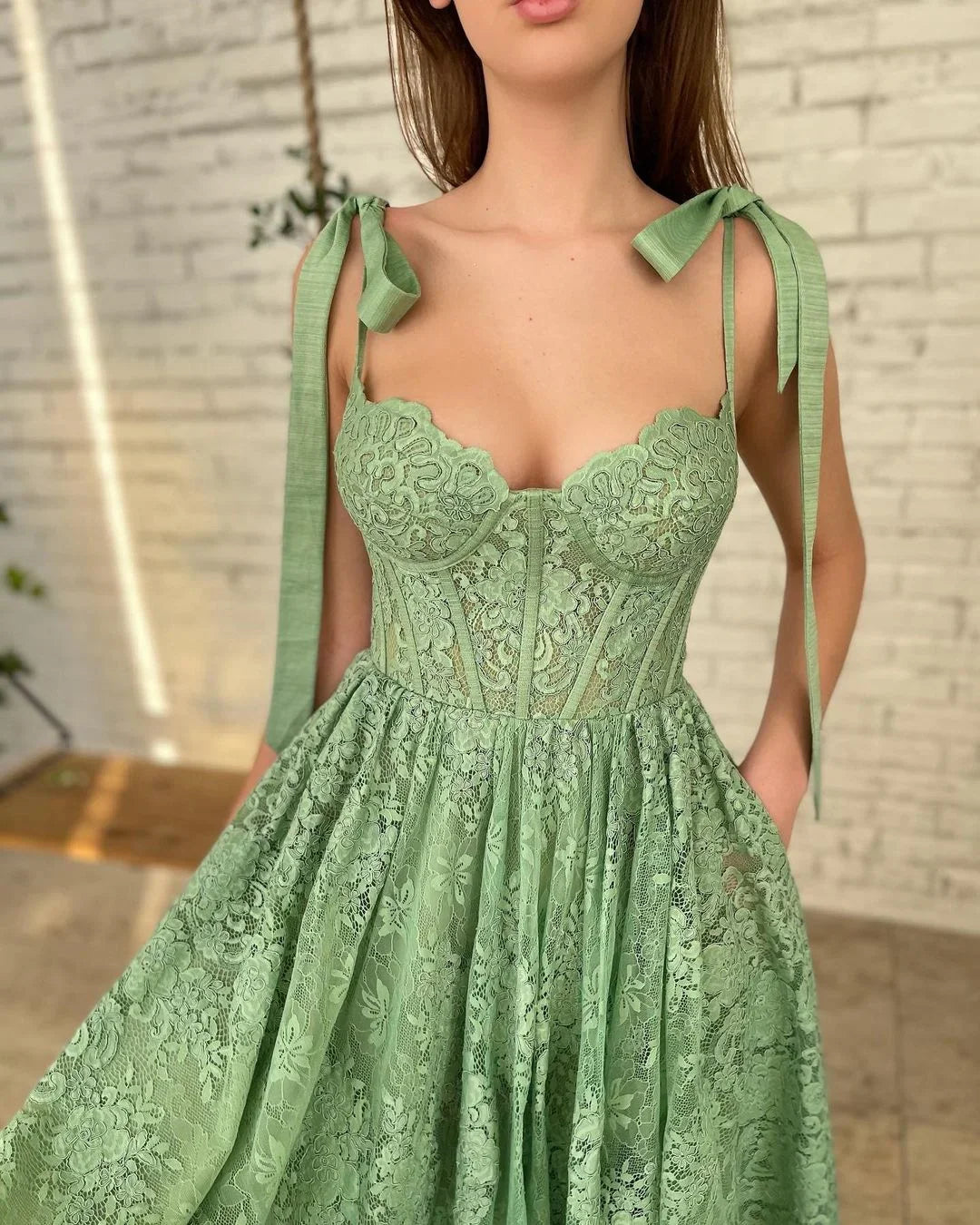 Territory Green Lace Appliques Prom Dresses Spaghetti Straps Tea-Length A-Line Evening Dress Wedding Party Gown