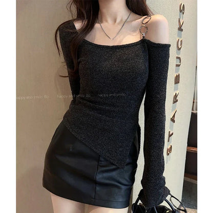 Territory Korean Strapless Chain Sexy Knitted Long-sleeved T-shirt Women 2024 Spring New High Street Fashion All Match Asymmetric Tops