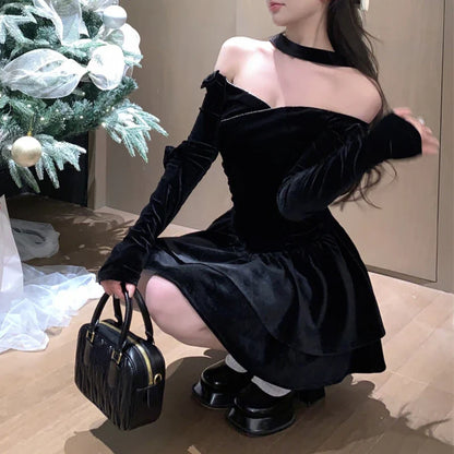 Territory Off-shoulder Sexy Slim Velvet Black Long-sleeved Dress Women 2024 Spring New Korean Fashion Bow Pleated Halter Party Dress